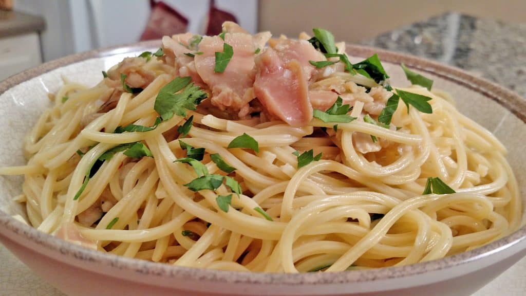 Spaghetti and Clams // Tiny Kitchen Big Taste