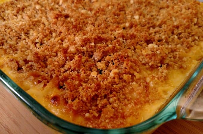 macaroni and cheese in a dish