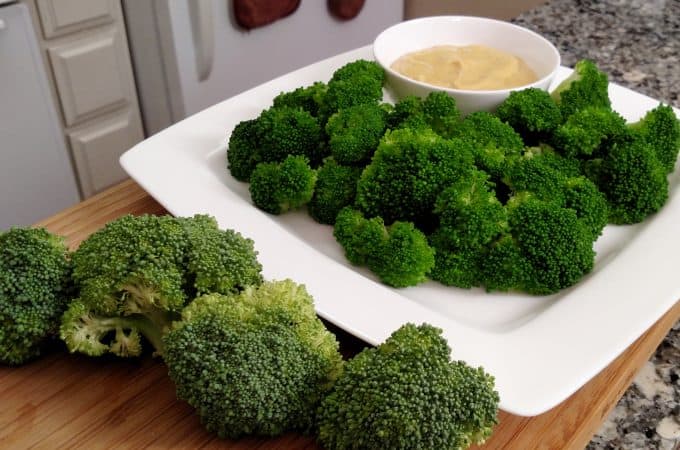 Tiny Tip of the Day // How to Make Vegetables Shockingly Green