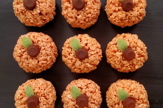 Pumpkin Rice Krispies Treats // Tiny Kitchen Big Taste