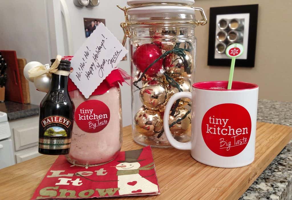 Homemade Hot Cocoa Mix // Tiny Kitchen Big Taste