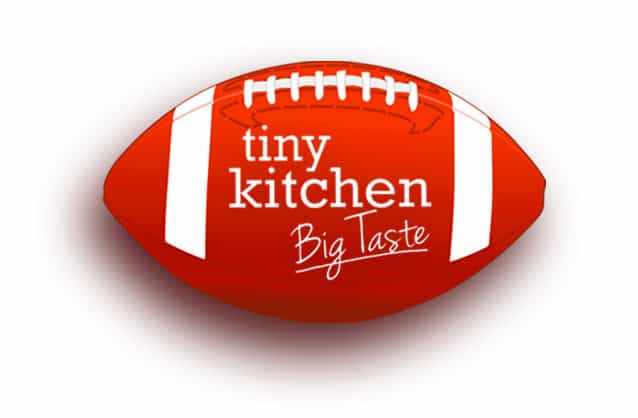 Buffalo Chicken Wings // Tiny Kitchen Big Taste